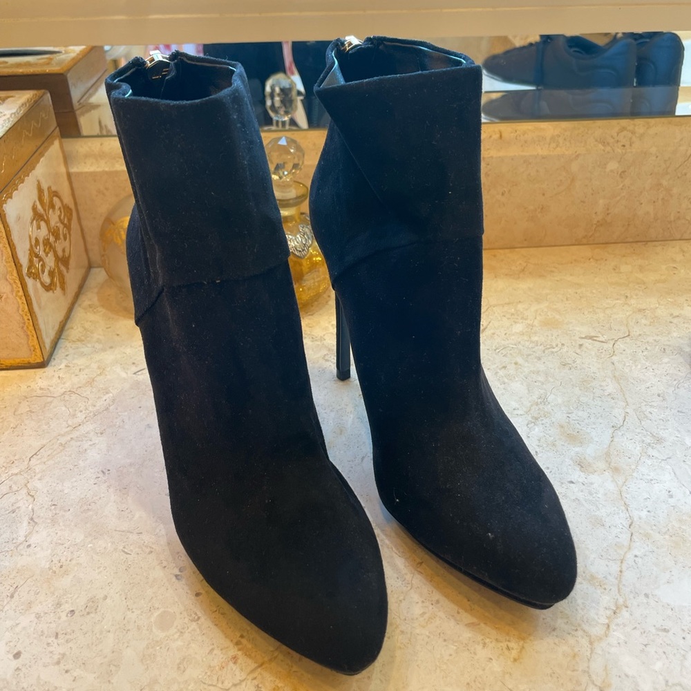 Women’s Zara Booties | Black | Size 8